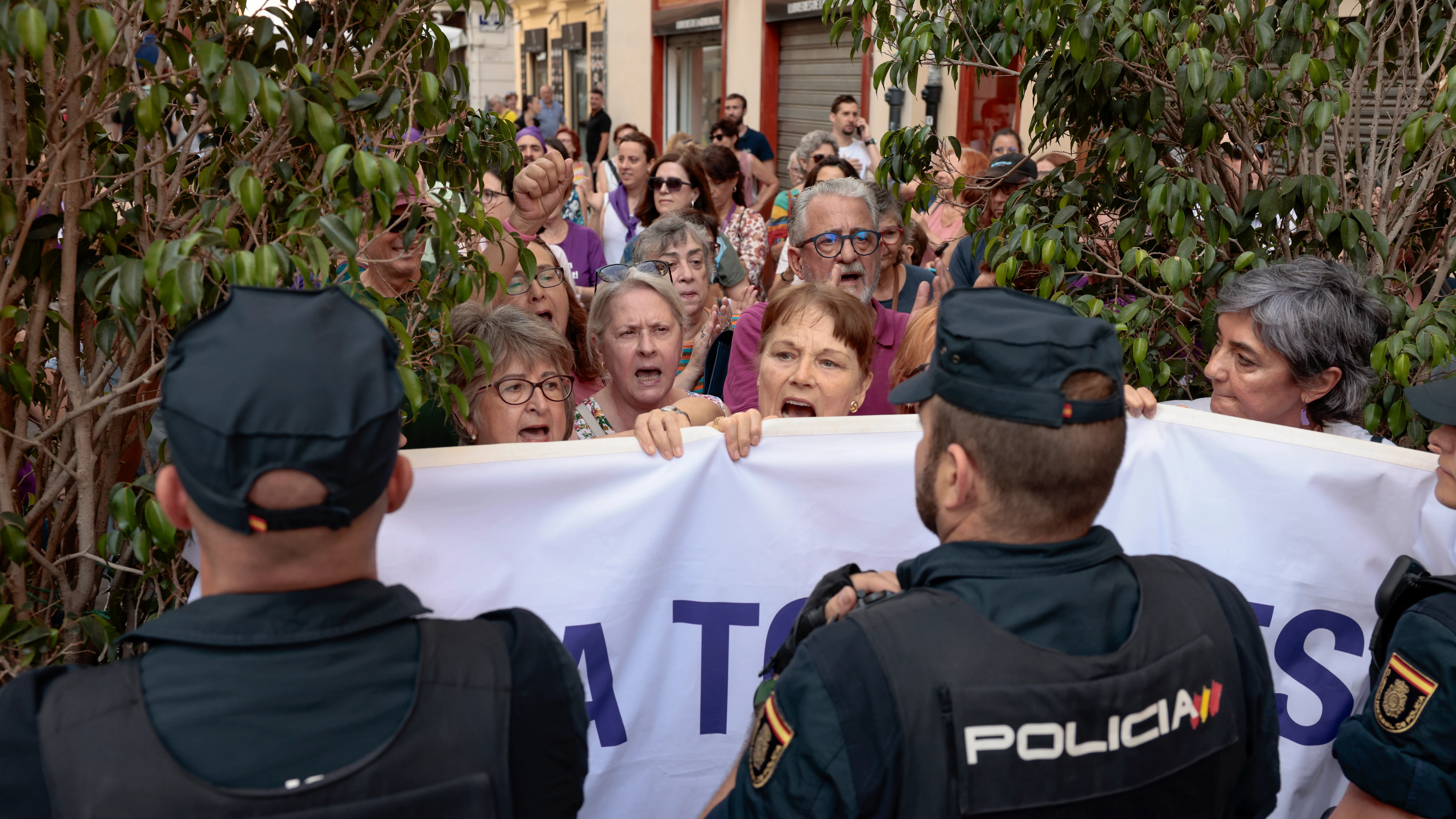 Manifestación ante Les Corts Valencianes este lunes Manifestación ante Les Corts Valencianes este lunes