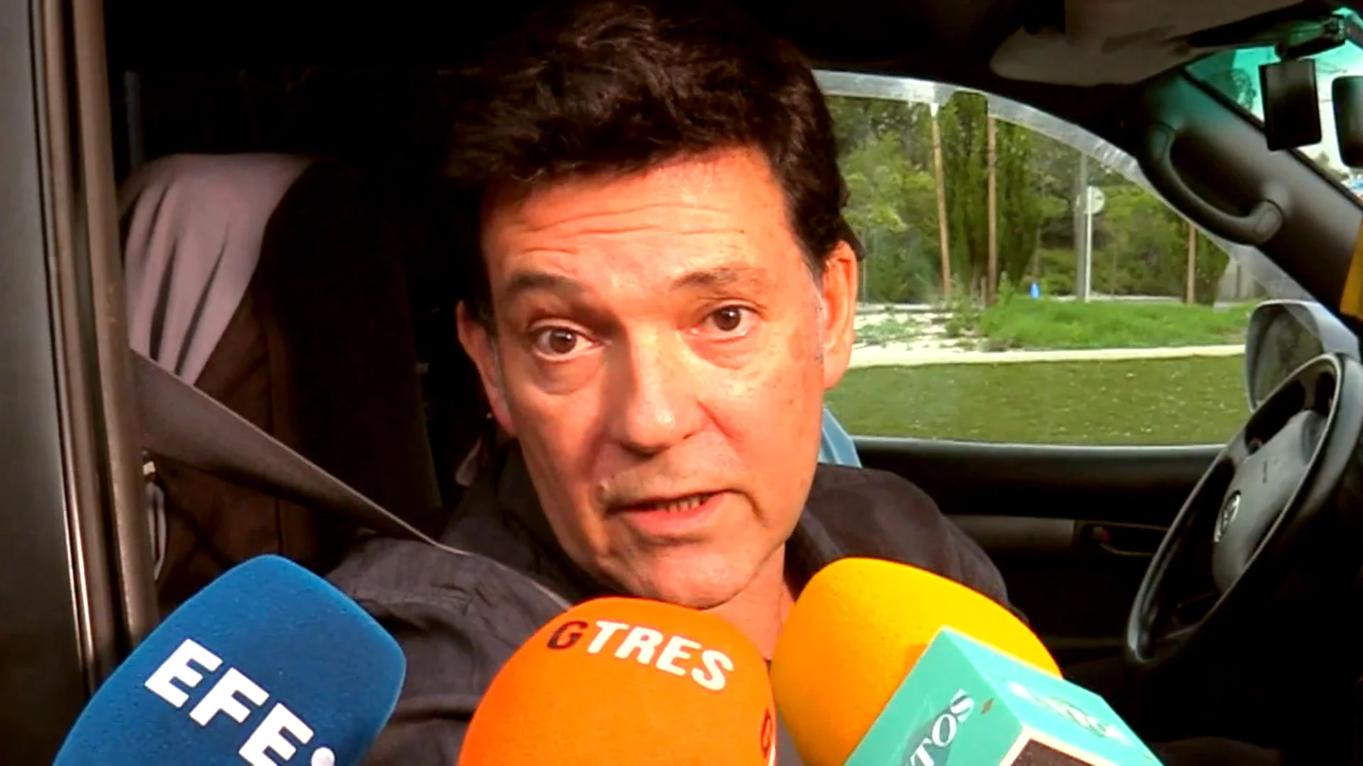 Augusto Algueró, hijo de Carmen Sevilla, responde a las críticas por el funeral de su madre: "Fue una decisión familiar" Augusto Algueró, hijo de Carmen Sevilla, responde a las críticas por el funeral de su madre: "Fue una decisión familiar"