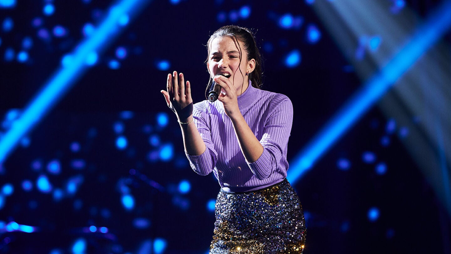 Paula derrocha actitud con ‘Listen to your herart’ en ‘La Voz Kids’