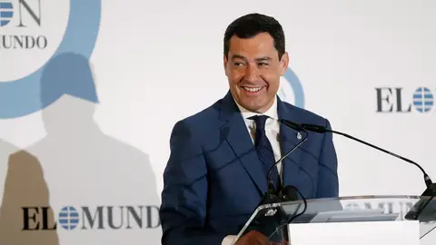 El presidente del PP de Andalucía, Juanma Moreno, protagoniza un desayuno informativo organizado por El Mundo este lunes en un hotel madrileño. 
