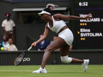 Venus Williams en su partido de primera ronda en Wimbledon