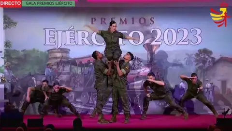 El polémico baile de los Premios Ejército