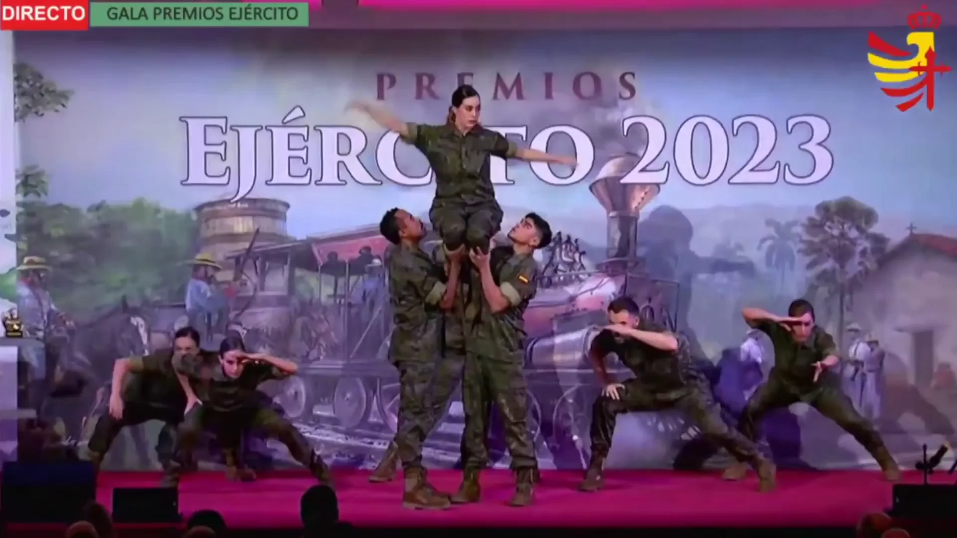 El pol&eacute;mico baile de los Premios Ej&eacute;rcito