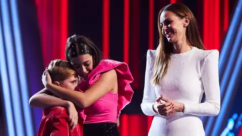 David Bisbal apuesta por Lucía y Adrián se queda fuera de la Final de ‘La Voz Kids’ David Bisbal apuesta por Lucía y Adrián se queda fuera de la Final de ‘La Voz Kids’
