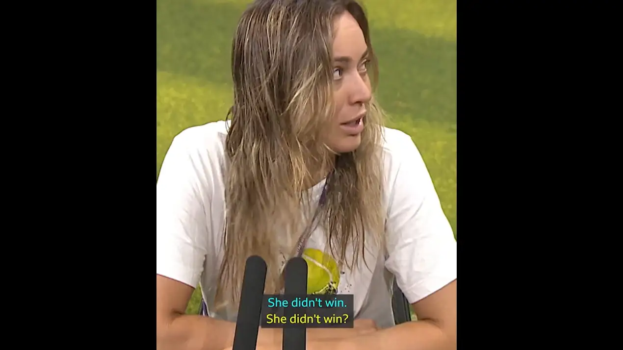 Paula Badosa en rueda de prensa tras retirarse en Wimbledon