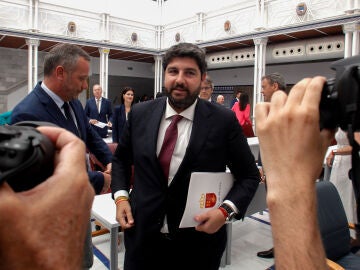 El candidato del PP a la presidencia de Murcia, Fernando López Miras