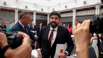 El candidato del PP a la presidencia de Murcia, Fernando López Miras
