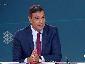 Sánchez defiende sus viajes en Falcon: "Lo usamos para apoyar a Ucrania, Aznar para declarar una guerra ilegal"