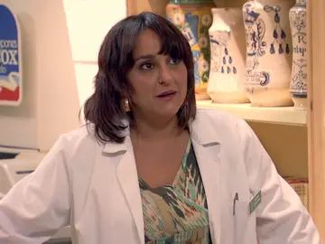¡Bebé a bordo! Úrsula ha dado a luz, pero su salud corre peligro ¡Bebé a bordo! Úrsula ha dado a luz, pero su salud corre peligro