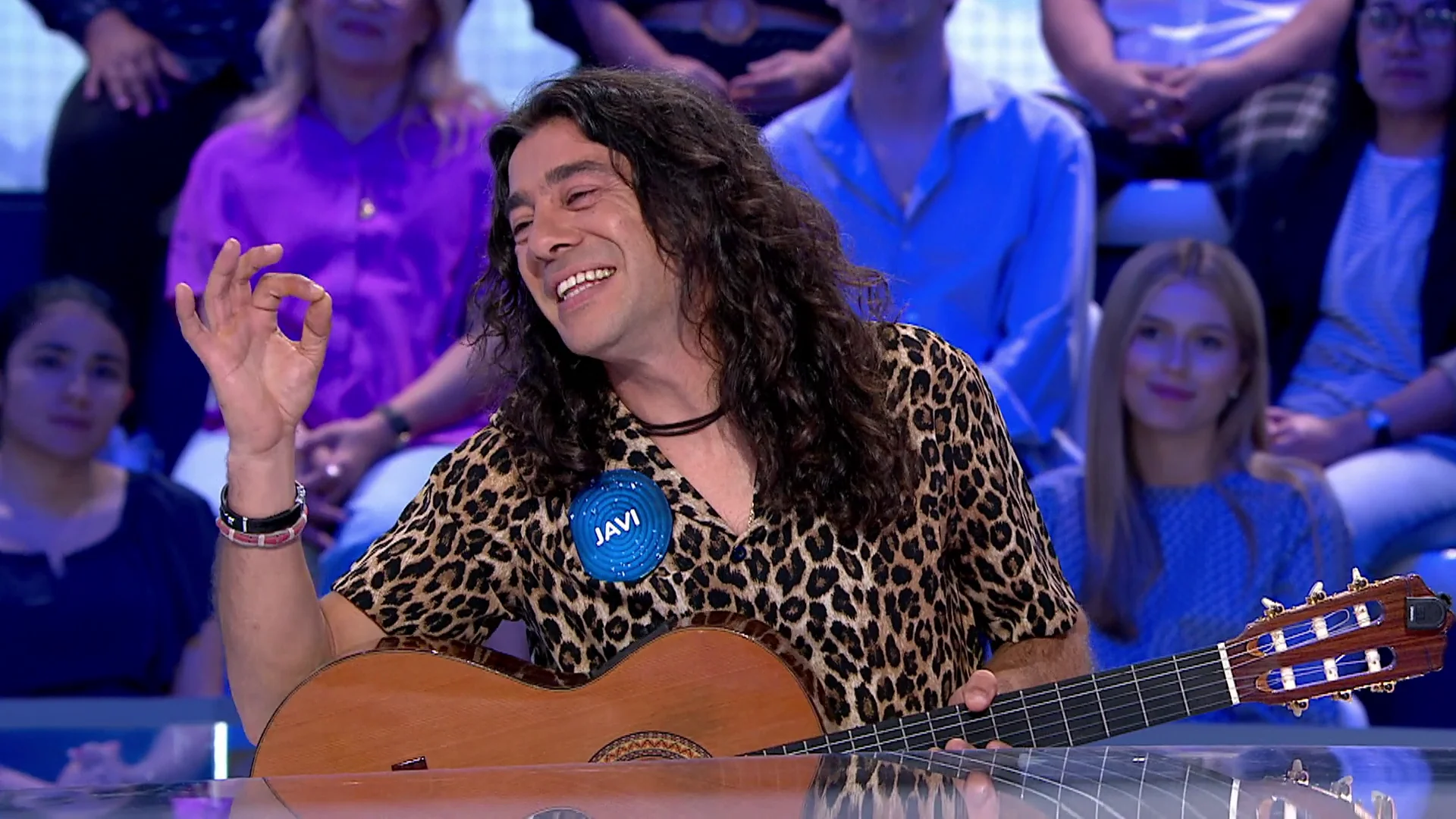 Javi Cantero sorprende a Roberto Leal con su canción dedicada a ‘Pasapalabra’: ¡La quiero de sintonía! Javi Cantero sorprende a Roberto Leal con su canción dedicada a ‘Pasapalabra’: ¡La quiero de sintonía!