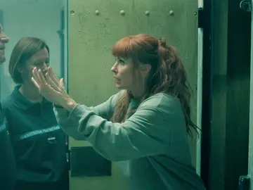 ¡La peor compañera posible! Morgane se enfrenta a su pasado en la cárcel ¡La peor compañera posible! Morgane se enfrenta a su pasado en la cárcel