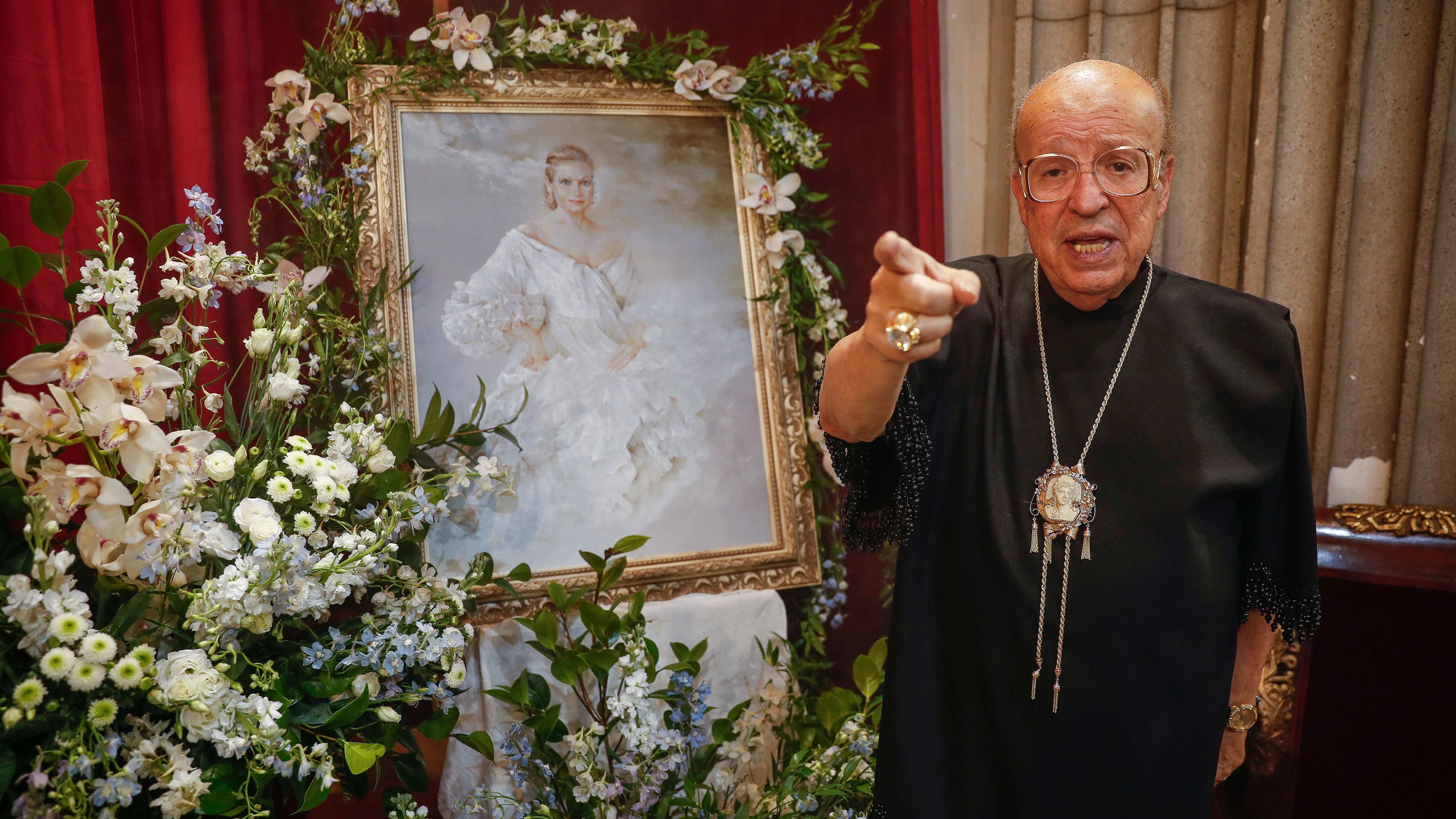 Rappel, en el funeral de Carmen Sevilla Rappel, en el funeral de Carmen Sevilla