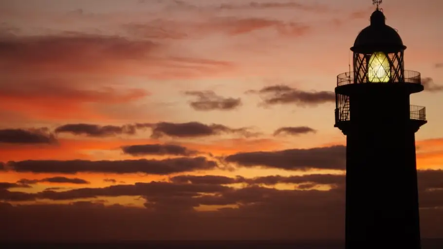 Un faro Un faro