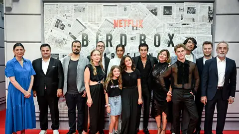 El elenco de 'Bird Box Barcelona' El elenco de 'Bird Box Barcelona'