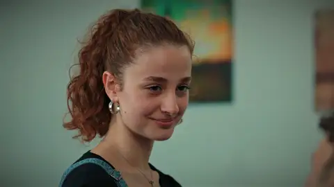 La inesperada pregunta de Tolga que pone a Leyla nerviosa: "¿Sientes algo por Ömer? " La inesperada pregunta de Tolga que pone a Leyla nerviosa: "¿Sientes algo por Ömer? "