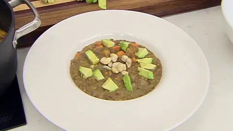La novedosa receta de lentejas de Arguiñano: añade aguacate, anacardos y boniato La novedosa receta de lentejas de Arguiñano: añade aguacate, anacardos y boniato