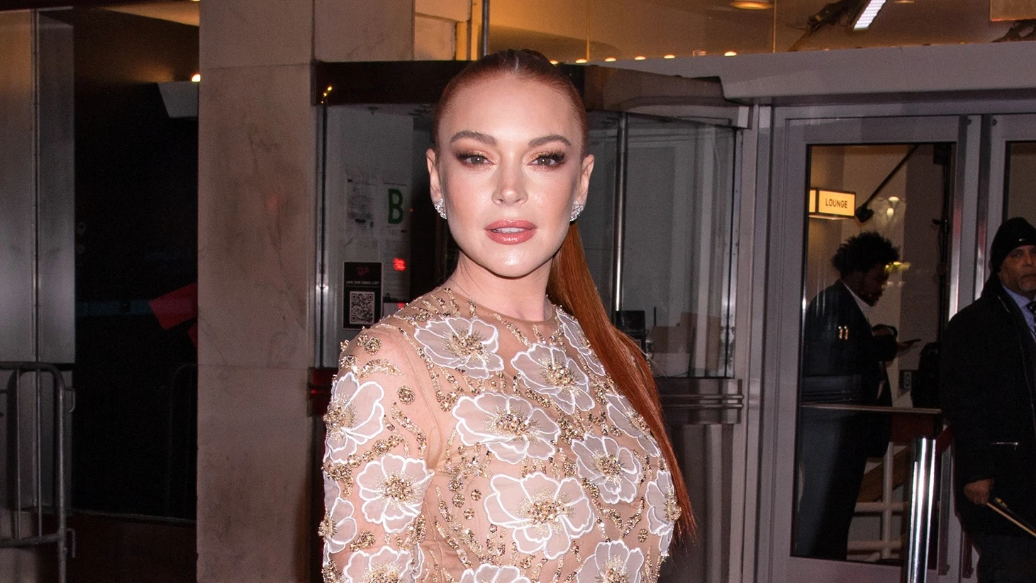 Lindsay Lohan en la premiere de 'Falling for Christmast' en Nueva York