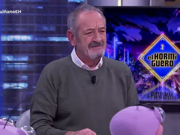 Trancas y Barrancas ponen en un aprieto a Karlos Arguiñano: "Ahora mismo me quedo con la risa, el sexo no me ha hecho reír tanto nunca" Trancas y Barrancas ponen en un aprieto a Karlos Arguiñano: "Ahora mismo me quedo con la risa, el sexo no me ha hecho reír tanto nunca"