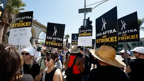 del SAG-AFTRA se manifiestan por la huelga de actores en Hollywood del SAG-AFTRA se manifiestan por la huelga de actores en Hollywood