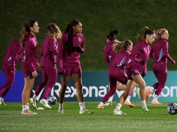 La selección española se ejercita en Nieva Zelanda antes del comienzo del Mundial 2023