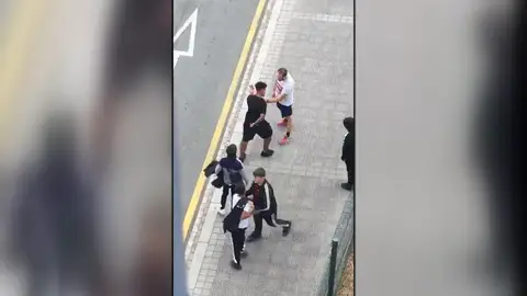 El padre con los delincuentes El padre con los delincuentes