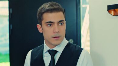 Yiğit recibe los desplantes de Ender al verla por primera vez… ¿le dirá que es hijo suyo?