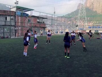 Fútbol entre favelas