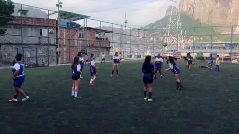 Fútbol entre favelas Fútbol entre favelas