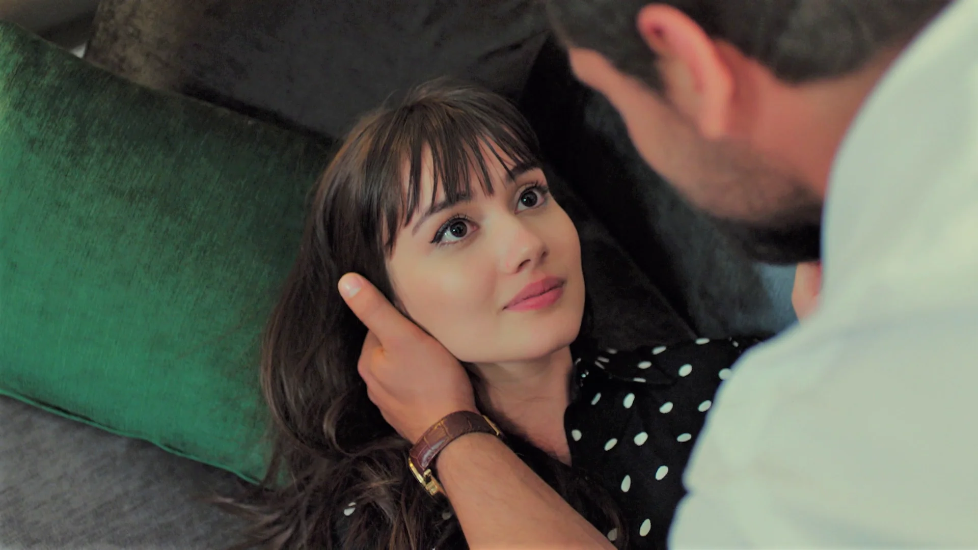 Alihan y Zeynep hacen las paces y deciden olvidarse de Elif: “Me vuelves loco” Alihan y Zeynep hacen las paces y deciden olvidarse de Elif: “Me vuelves loco”