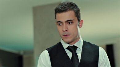 Yiğit recuerda su duro pasado al ver cómo Ender trata a Erim