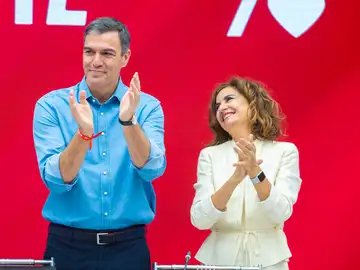 Pedro Sánchez y María Jesús Monter Pedro Sánchez y María Jesús Monter