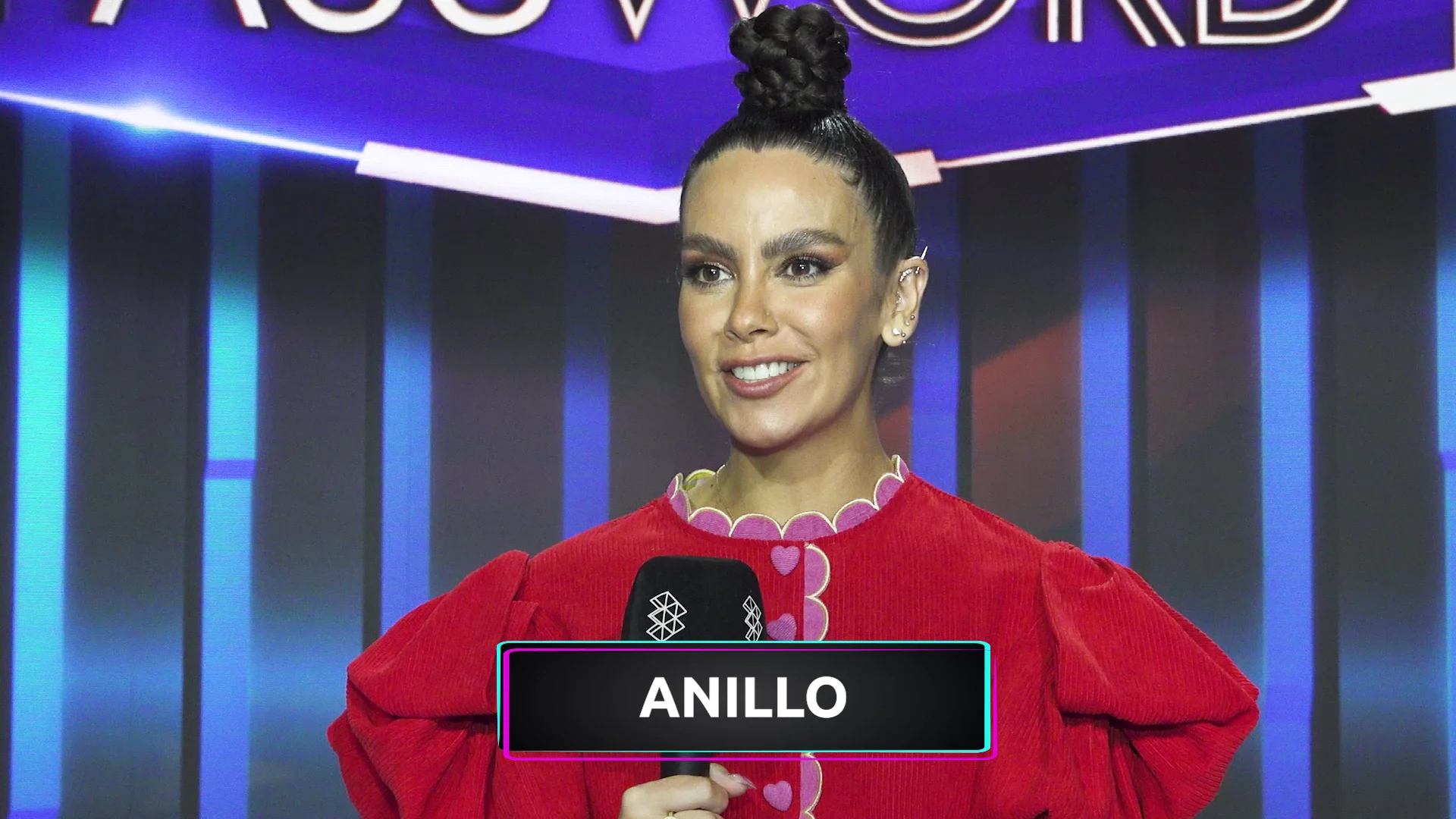Cristina Pedroche se enfrenta a &lsquo;Password&rsquo;: &ldquo;&iquest;Anillo?, dame m&aacute;s pistas&rdquo;