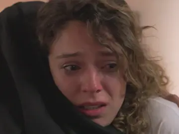 El bebé de Lola, víctima de una oscura trama: “¿De verdad me estás pidiendo que abandone a mi hija?” El bebé de Lola, víctima de una oscura trama: “¿De verdad me estás pidiendo que abandone a mi hija?”