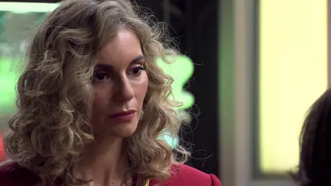 Sofía y Ester llegan a la Plaza de los Frutos: un inicio complicado Sofía y Ester llegan a la Plaza de los Frutos: un inicio complicado