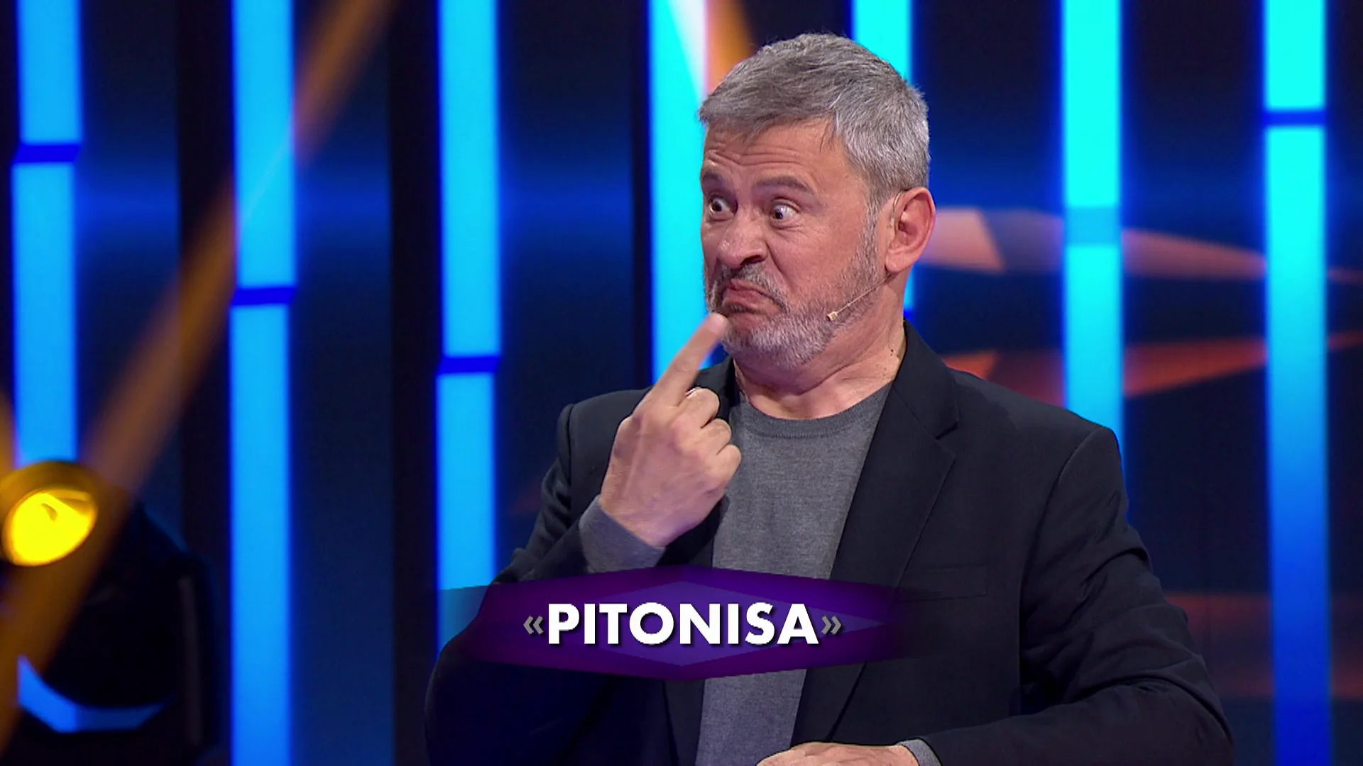 La “pitonista” desata la batalla entre Palmira y Arturo en ‘Password’ La “pitonista” desata la batalla entre Palmira y Arturo en ‘Password’