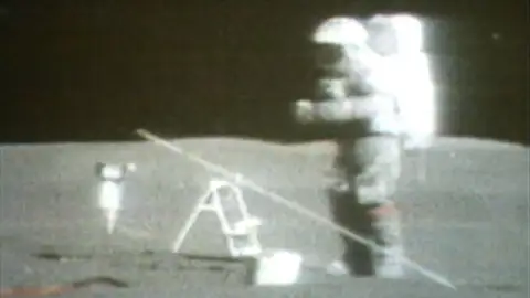 Caminata en la Luna Caminata en la Luna