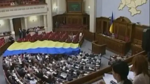 Firma pacto unidad nacional Ucrania Firma pacto unidad nacional Ucrania