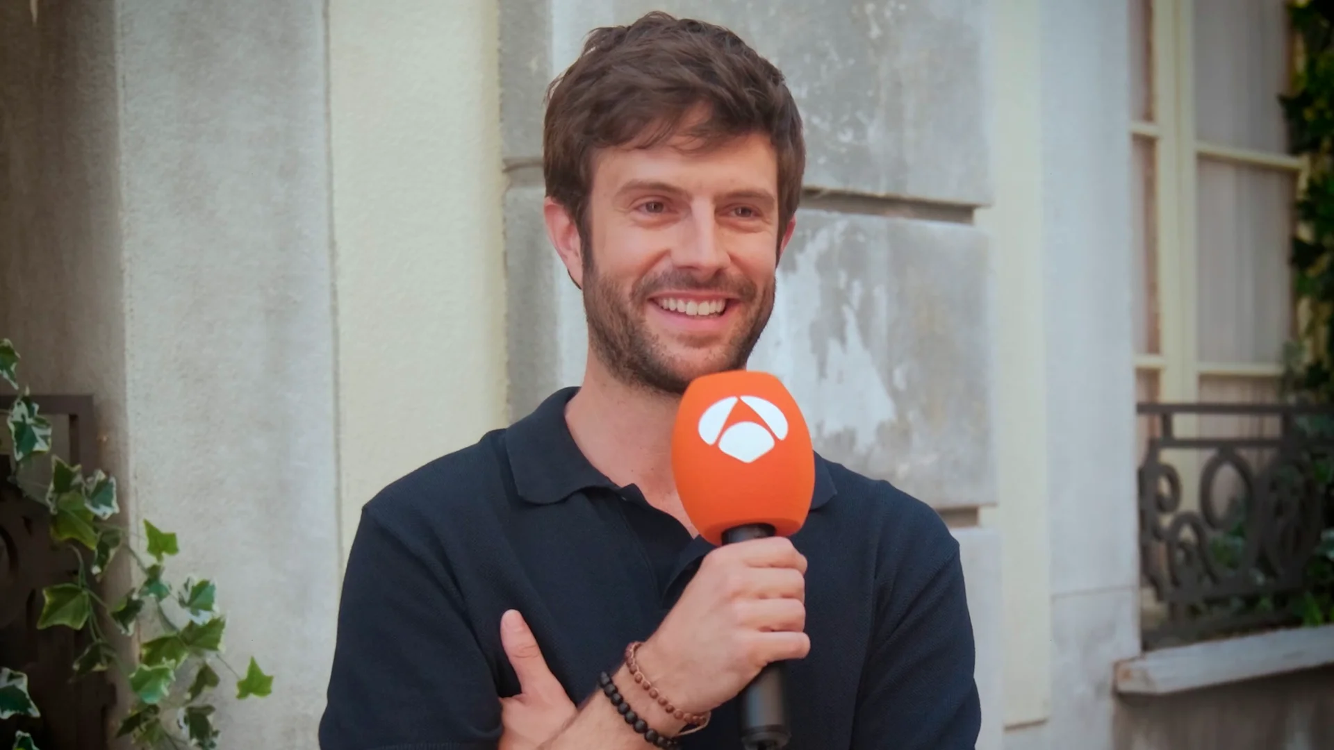 Juan Blanco responde a las cinco preguntas que debes saber sobre Rom&aacute;n: &ldquo;Espero que lo quieran mucho&rdquo; 