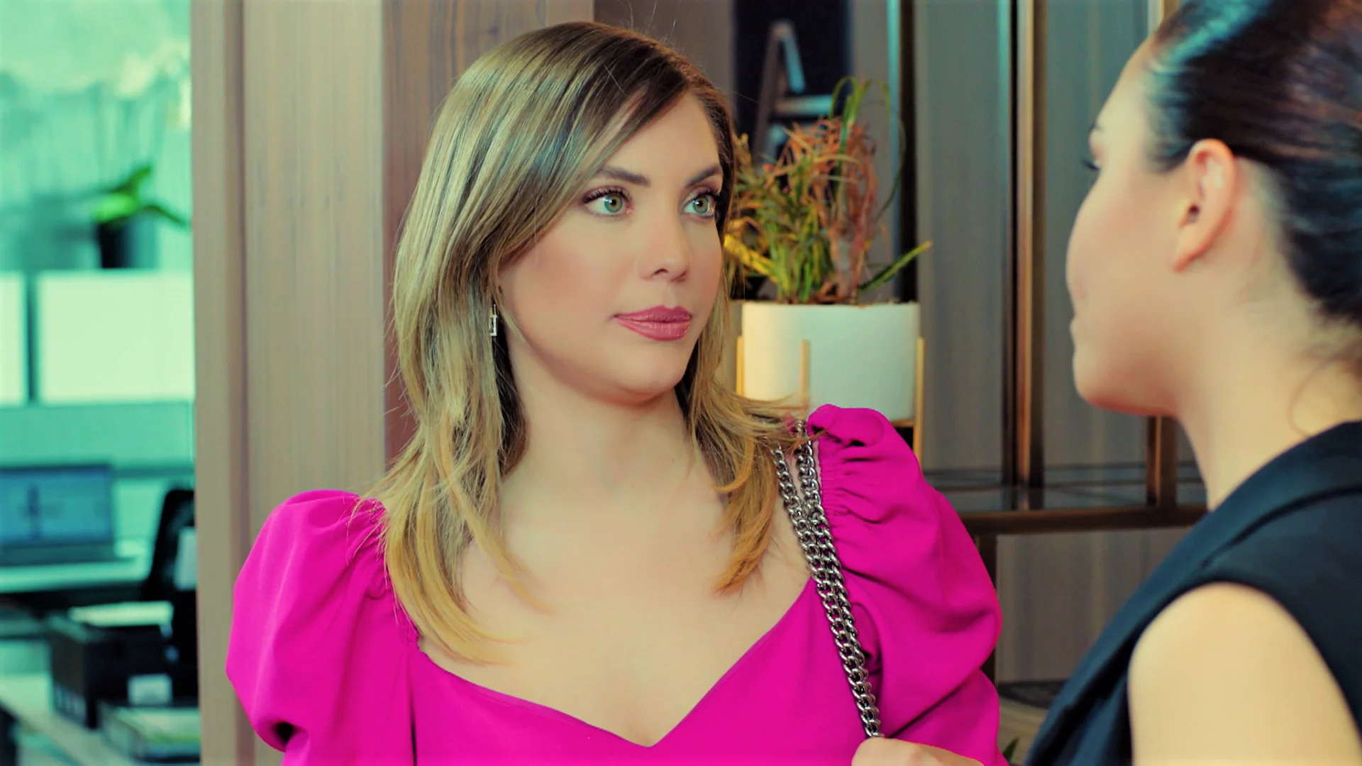Avance del próximo capítulo de ‘Pecado original’: Yildiz cita a la ayudante de Halit fuera del trabajo… ¿Caerá en la trampa de Ender? Avance del próximo capítulo de ‘Pecado original’: Yildiz cita a la ayudante de Halit fuera del trabajo… ¿Caerá en la trampa de Ender?