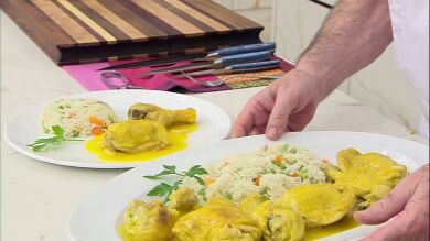 ¡Guiso a la naranja! Receta de muslos de pollo con arroz