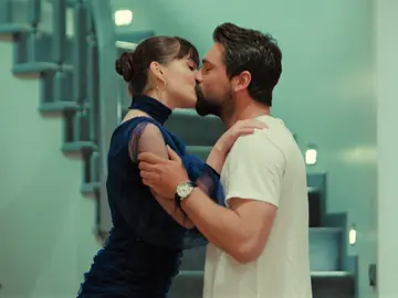 La decisión está tomada: ¡Alihan y Zeynep se van a América! La decisión está tomada: ¡Alihan y Zeynep se van a América!