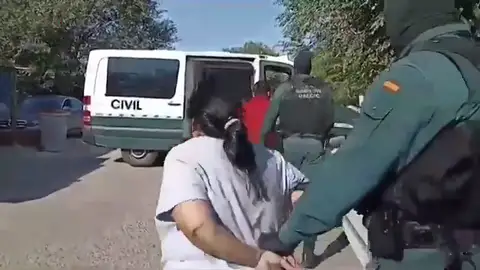 Desmantelado un grupo delictivo que utilizaba menores para traficar con heroína en la Cañada Real Galiana Desmantelado un grupo delictivo que utilizaba menores para traficar con heroína en la Cañada Real Galiana