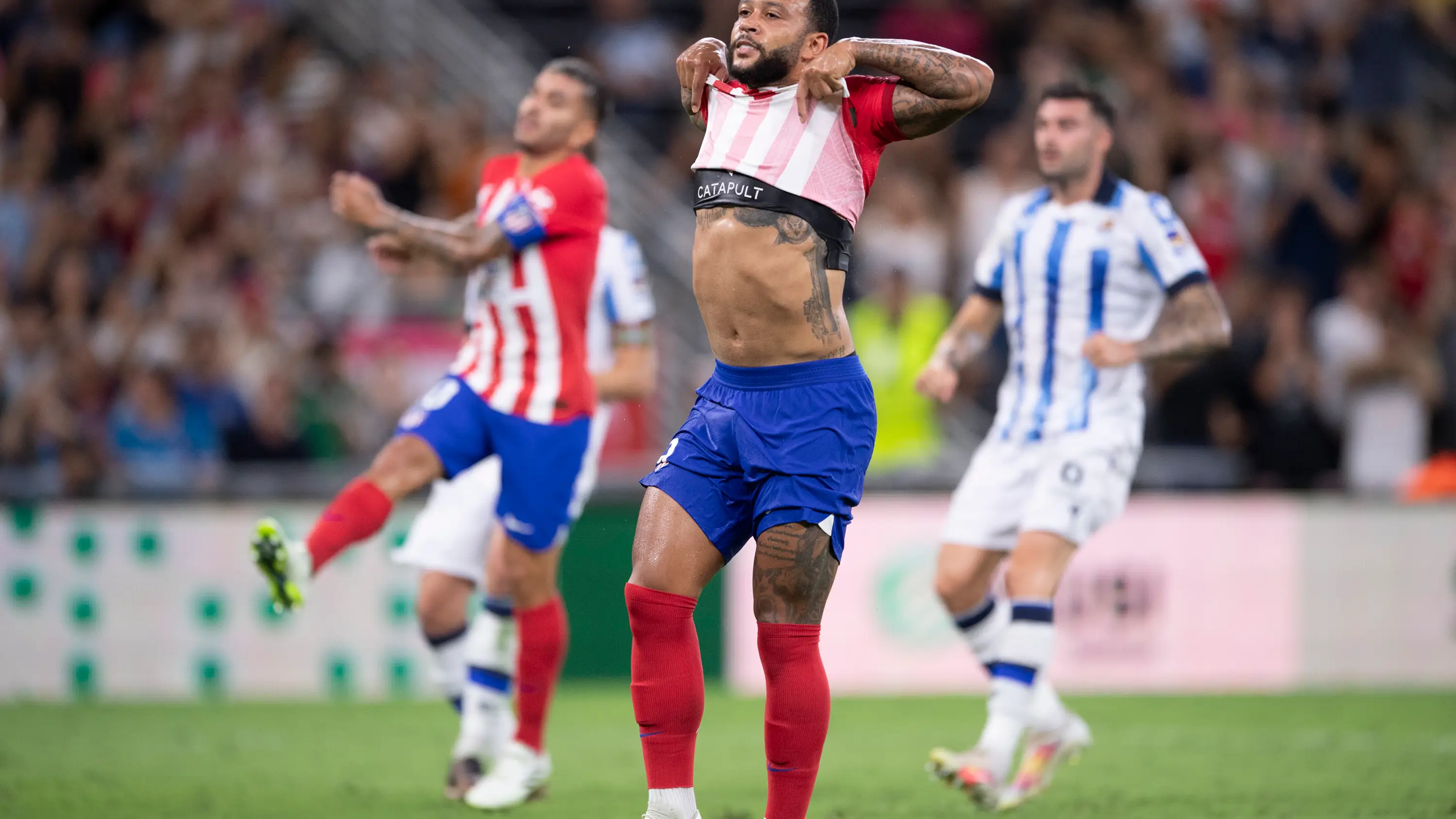 Memphis Depay, tras chutar el penalti a lo Panenka