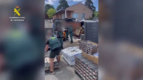 Guardia Civil interviene baterías de litio Guardia Civil interviene baterías de litio