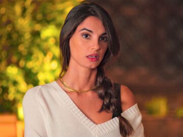 Violeta le cuenta a Demir sus sospechas: &ldquo;Farah te oculta algo&rdquo;