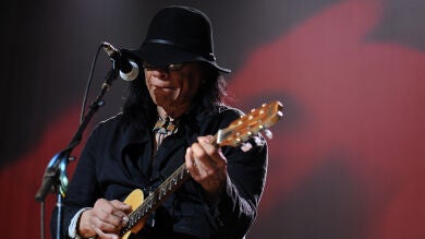 Muere Sixto Rodríguez, cantante y protagonista del aclamado documental 'Searching for Sugar Man'