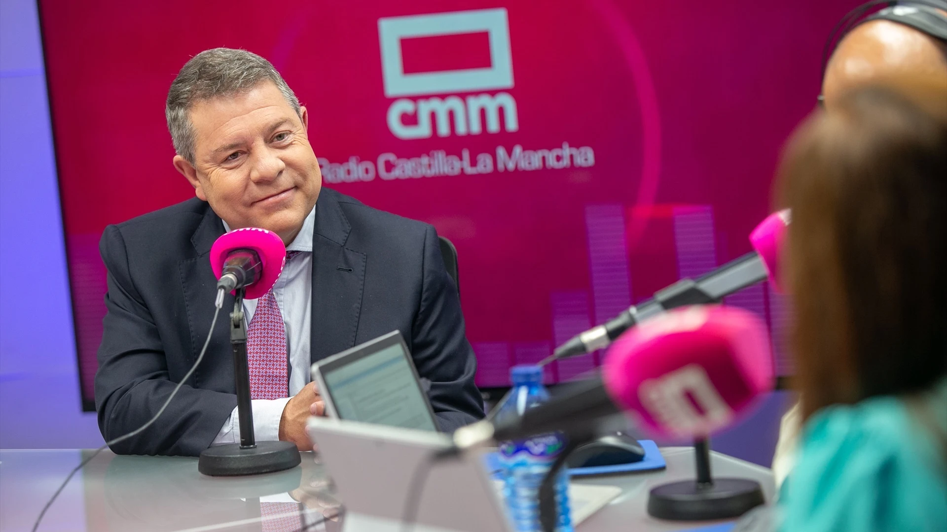 El presidente de Castilla-La Mancha, Emiliano García-Page, durante la entrevista realizada en Radio Castilla-La Mancha El presidente de Castilla-La Mancha, Emiliano García-Page, durante la entrevista realizada en Radio Castilla-La Mancha