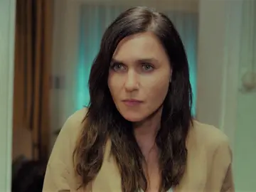 ¡Ender está viva! La hermana de Caner se presenta en casa de Yildiz y la anima a volver a la mansión Argun ¡Ender está viva! La hermana de Caner se presenta en casa de Yildiz y la anima a volver a la mansión Argun