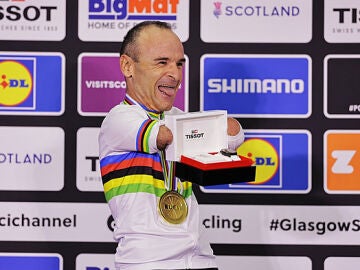 Ricardo Ten, en el podio de los Mundiales de ciclismo