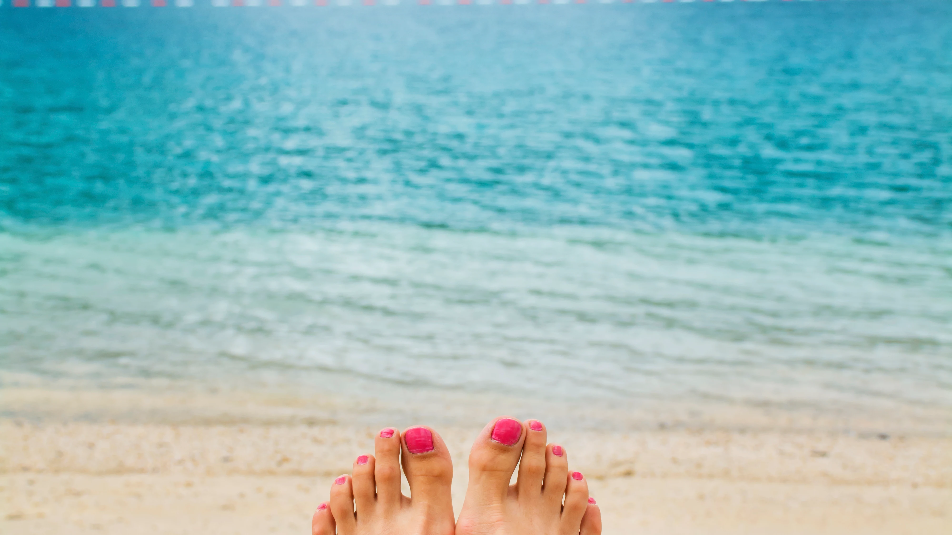 Una mujer en la playa